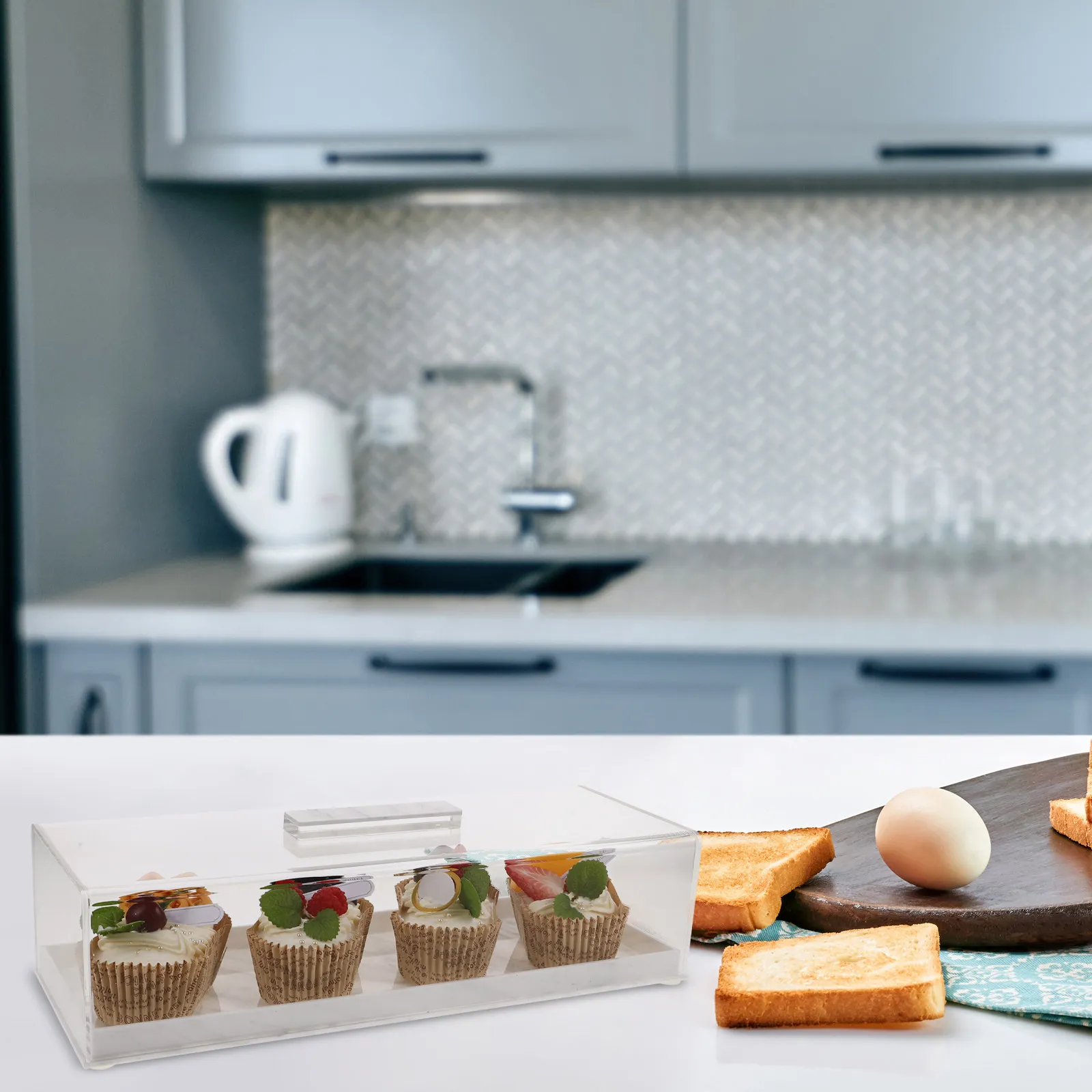 

Rectangular Cake Tray with Clear Acrylic Lid Dessert Holder Tray Cake Platter Serving Stand Pastry Display Case Food Protection