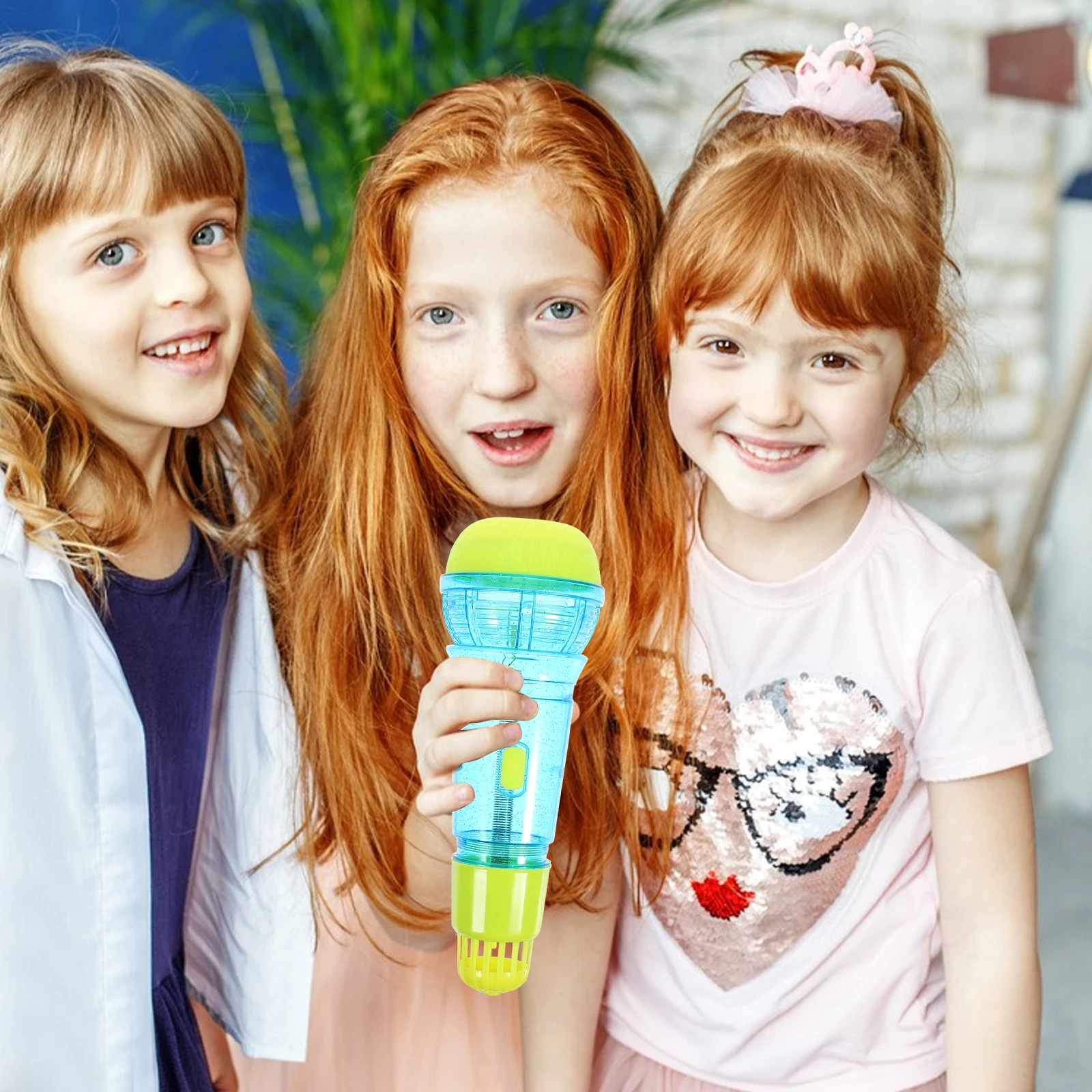 

Creative Echo Microphone Prop for Children Realistic Design Smooth Surface Perfect for Party Favors Stage Performance and