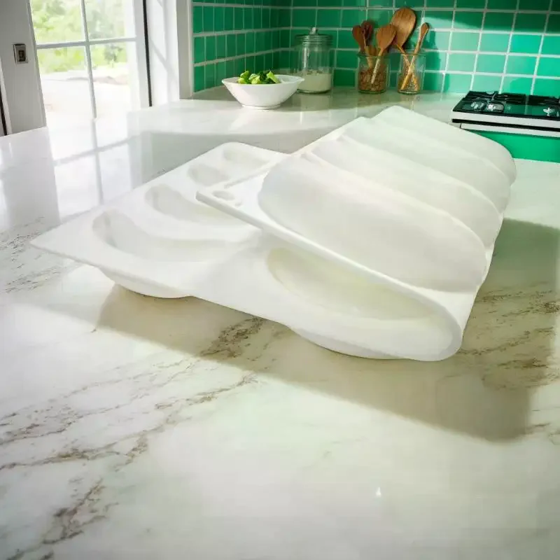 قوالب كيك سيليكون بتصميم الموز - مراجعة Kitchen Design For Baking وسعره