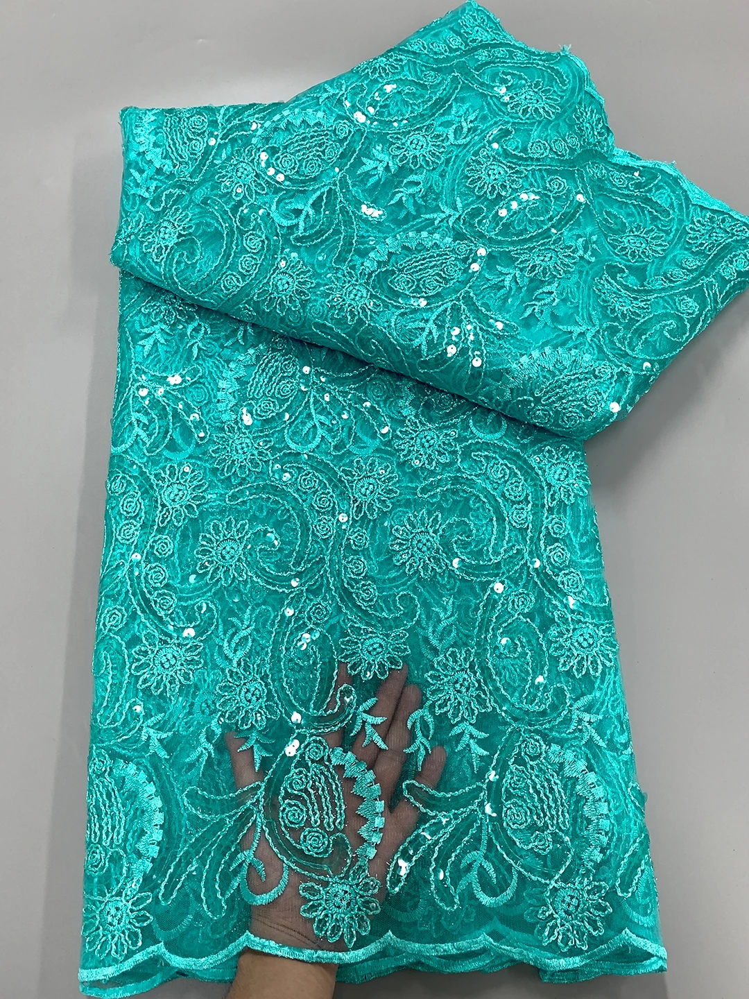 

2024 High Quality Nigeria Guipure Cord Lace Fabric African Luxury Sequins Embroidery Lace Fabric For Women Party Wedding Dresses