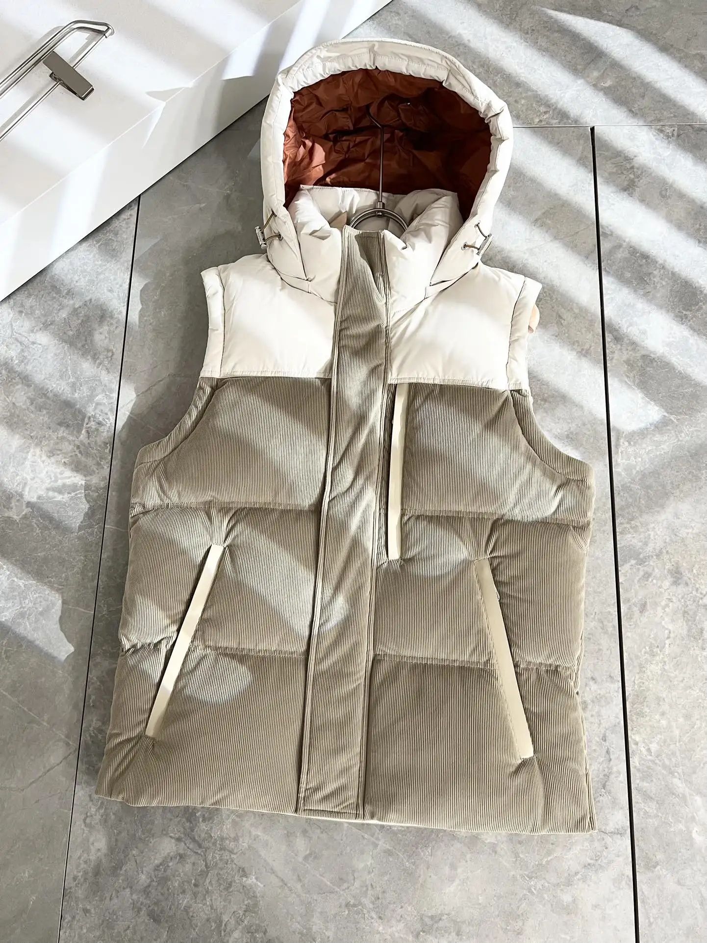 2025DIKU JINGMen\'s autumn and winter new product corduroy splicing down jacket vest jacket, soft and delicate 90 white duck down