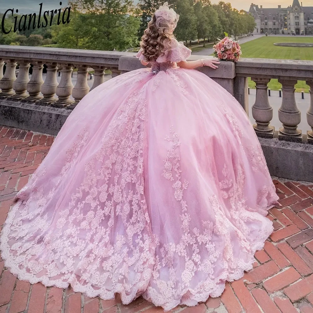 Vestido De baile con volantes De ilusión rosa, quinceañera, manga casquillo, Apliques De encaje, corsé, 15 Años