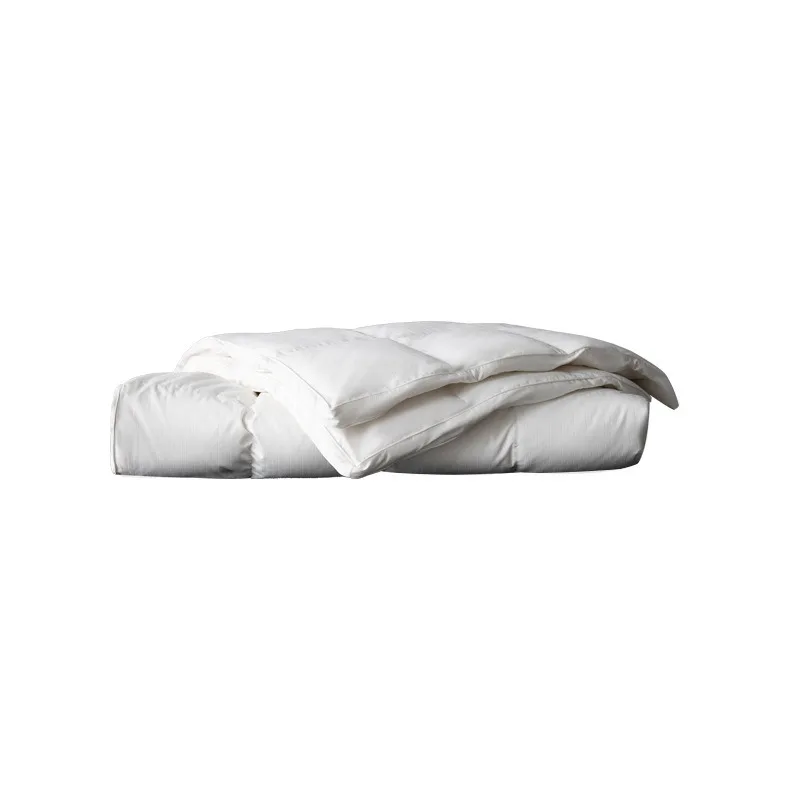 Fluffy and light, high-grade zero-pressure feeling, comfortable sleep, spring, autumn and winter quilt