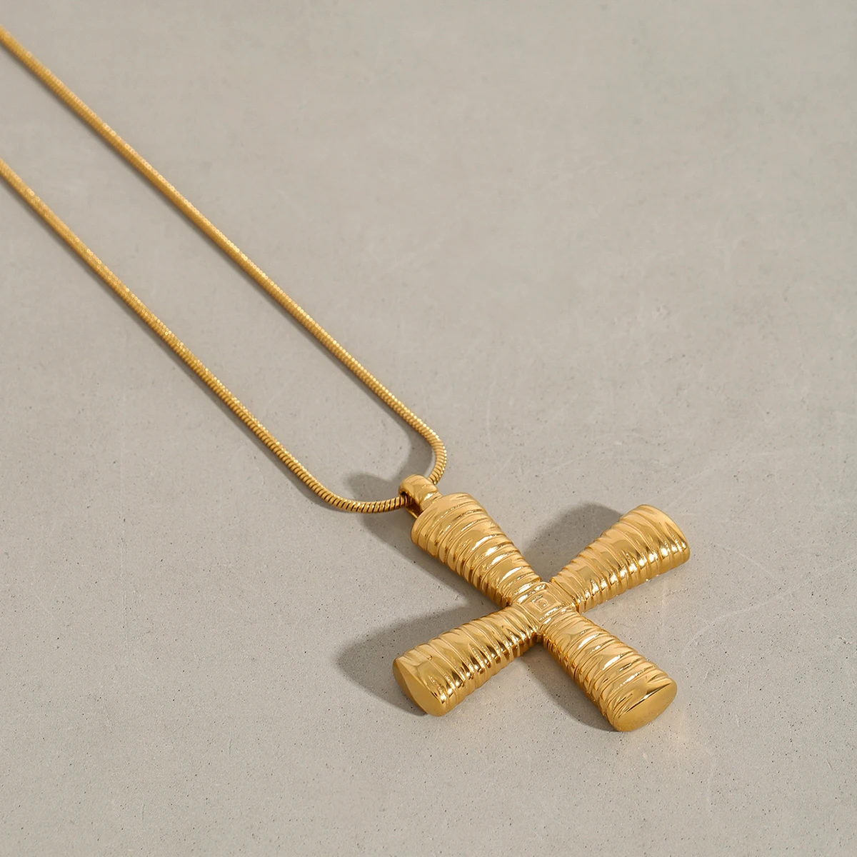 AIKOER Minimalist Thread Cross Pendant Necklace 18K Gold Color Plated Stainless Steel Stackable Necklace Women's Jewelry