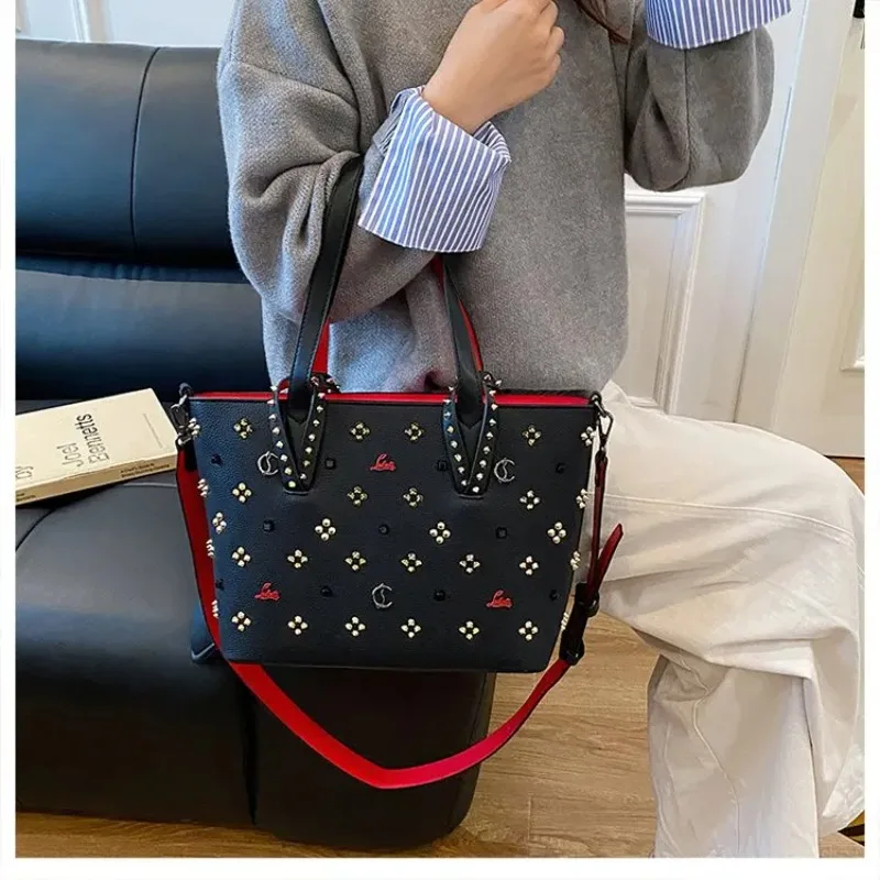European and American Fashion Trend Women's Tote Bag - Versatile One-Shoulder Crossbody Bag for Daily Commute & Street Style
