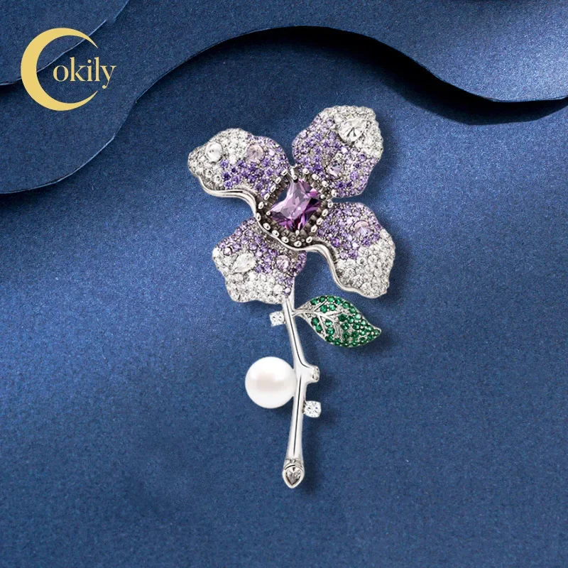 

OKILY French Romantic Zircon Four-Leaf Petal Brooches High End Temperament Freshwater Pearl Flower Corsage for Mother's Day Gift