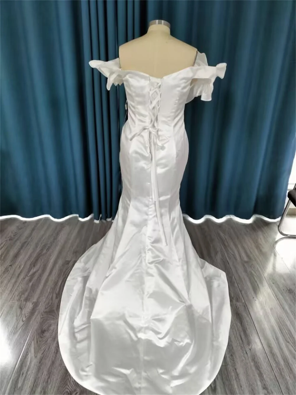 Vestido de novia largo de sirena con perlas y cordones en la espalda para mujer, vestido largo de satén sin mangas para fiesta de graduación, vestidos de noche plisados formales