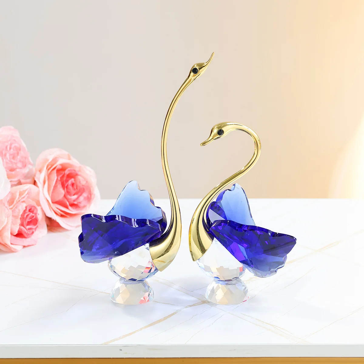 Crystal Swan Figurines, Couple Lover Swan Statues,Paperweight Wedding Living Room Home Office Tabletop Decor Valentine's Day