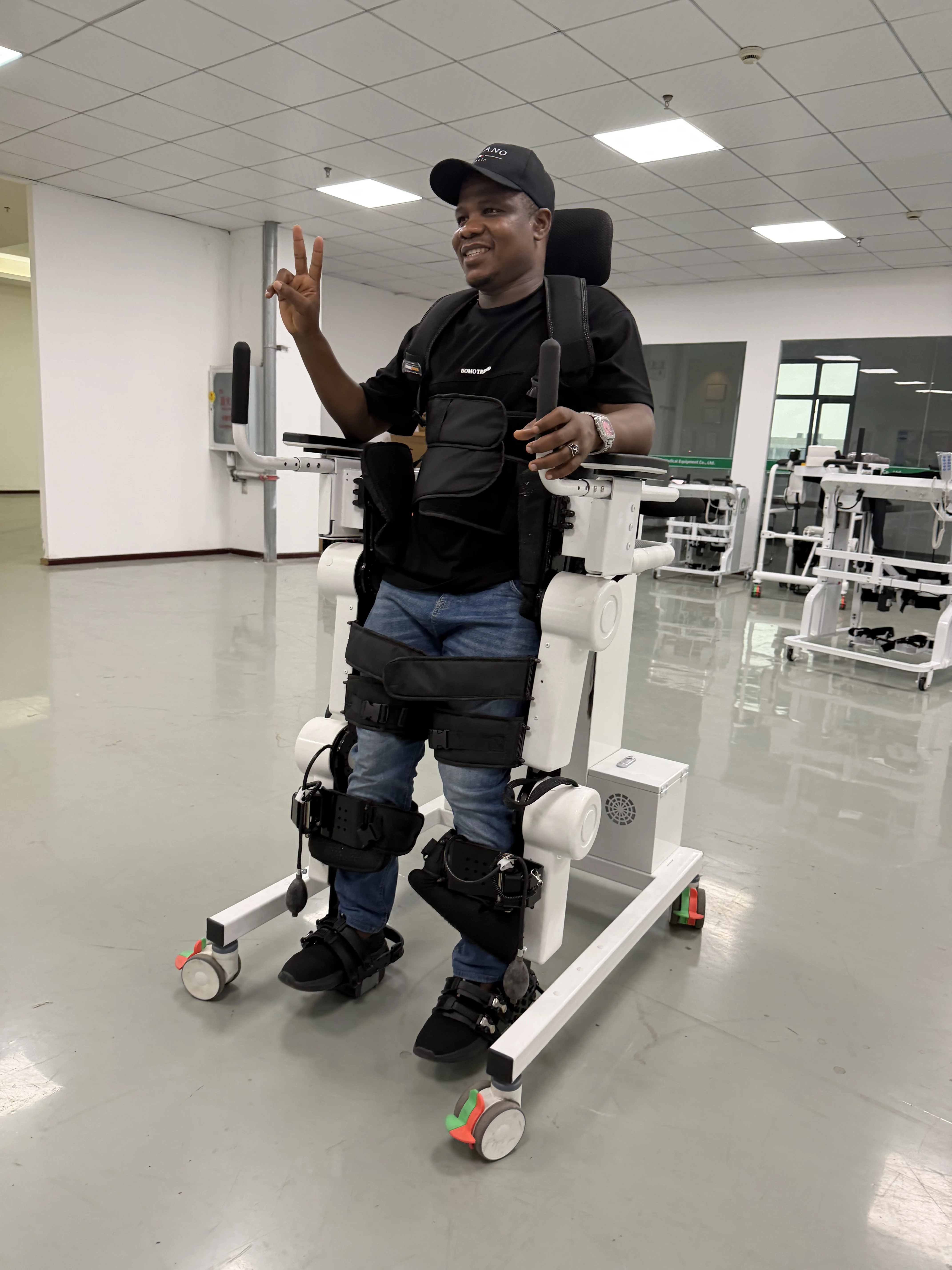Medical/homely Walking/standing Functional Exoskeleton Robot Electric Walker for Lower Limb Rehabilitation