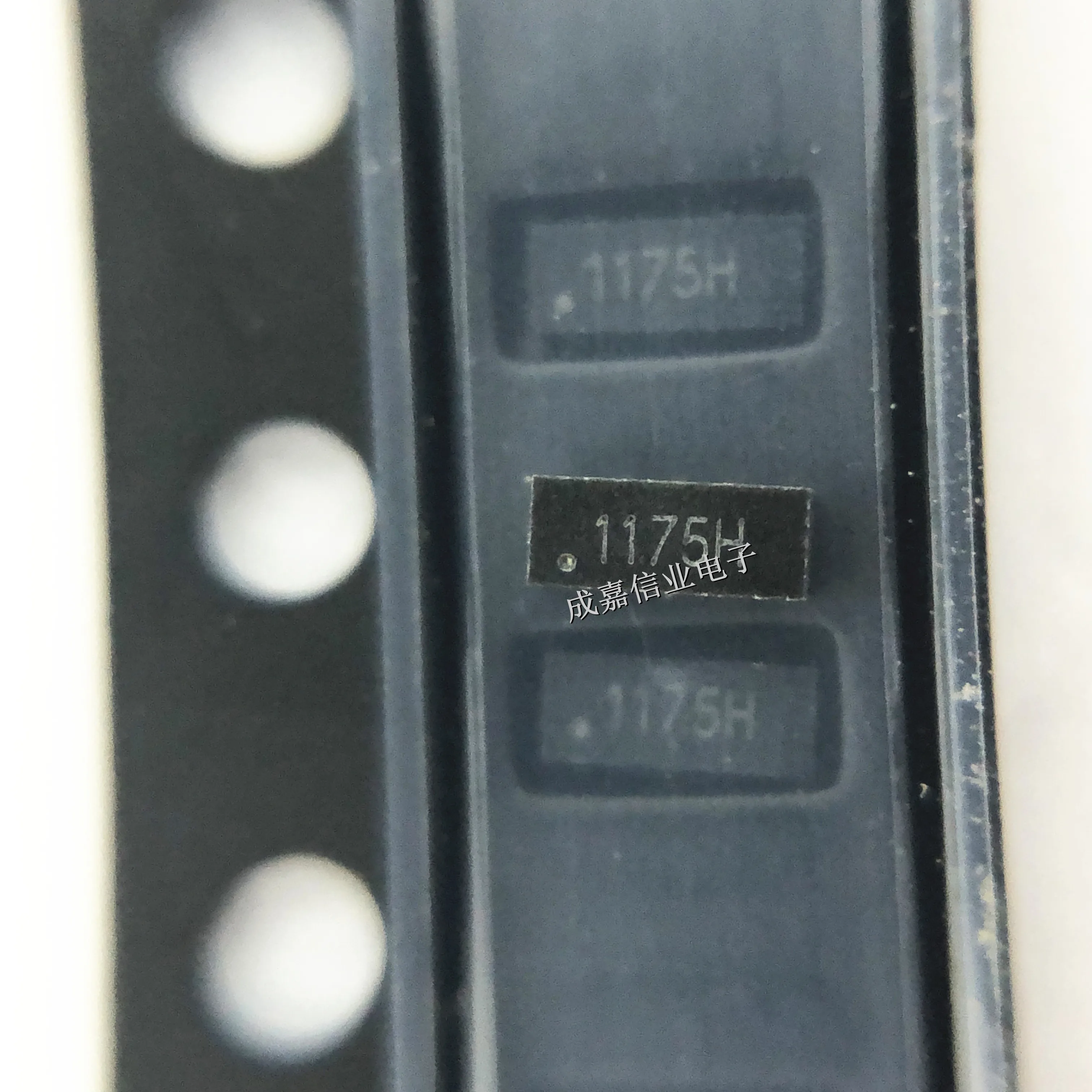 100pcs/Lot AZ1045-04F.R7G DFN2510-10 MARKING;117 Four-channel Electrostatic And Surge Protection (TVS/ESD)