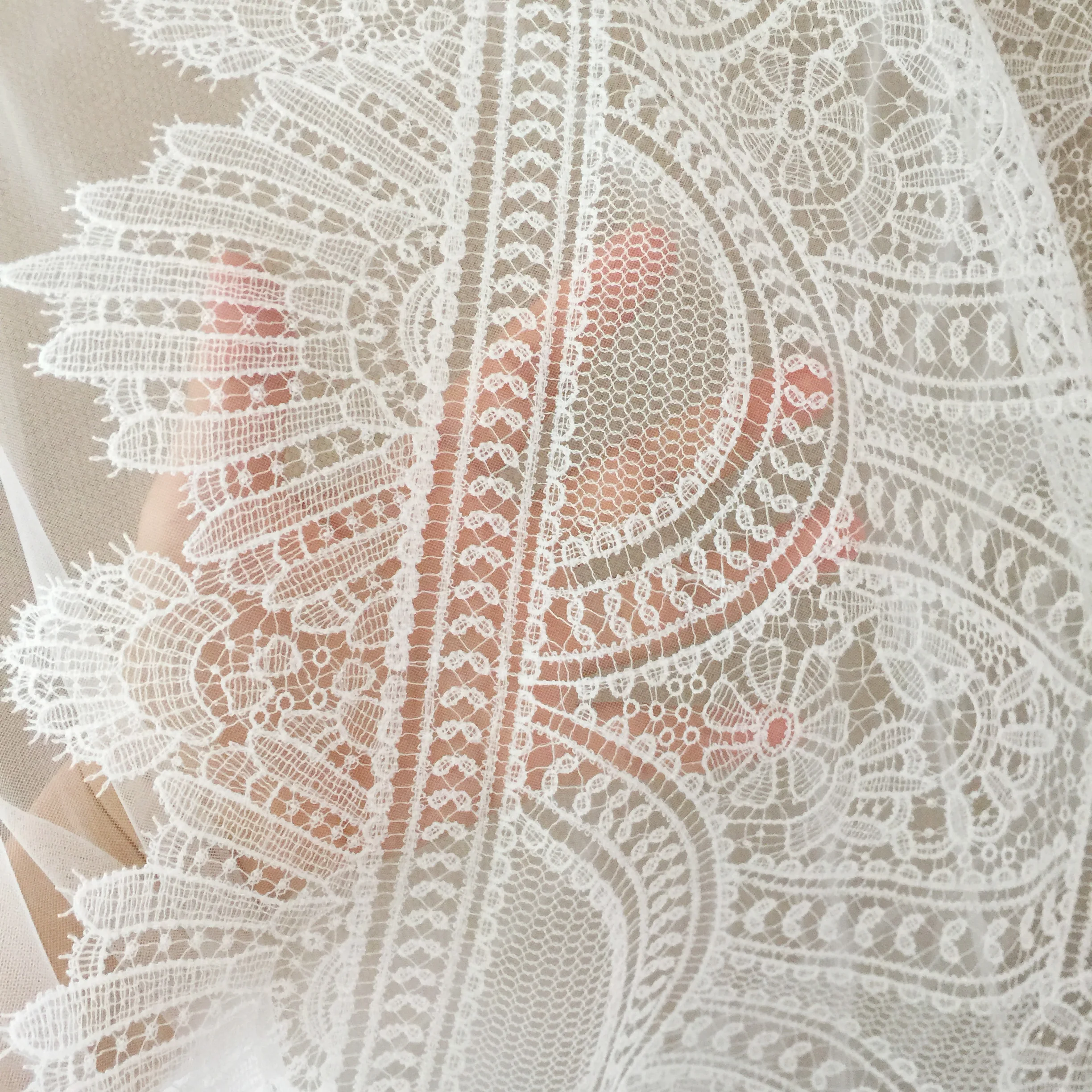 

2 Yards Ivory Bridal Veil Eyelash Lace Trim Vintage Style , Wedding Cape Bridal Bodice Fabric