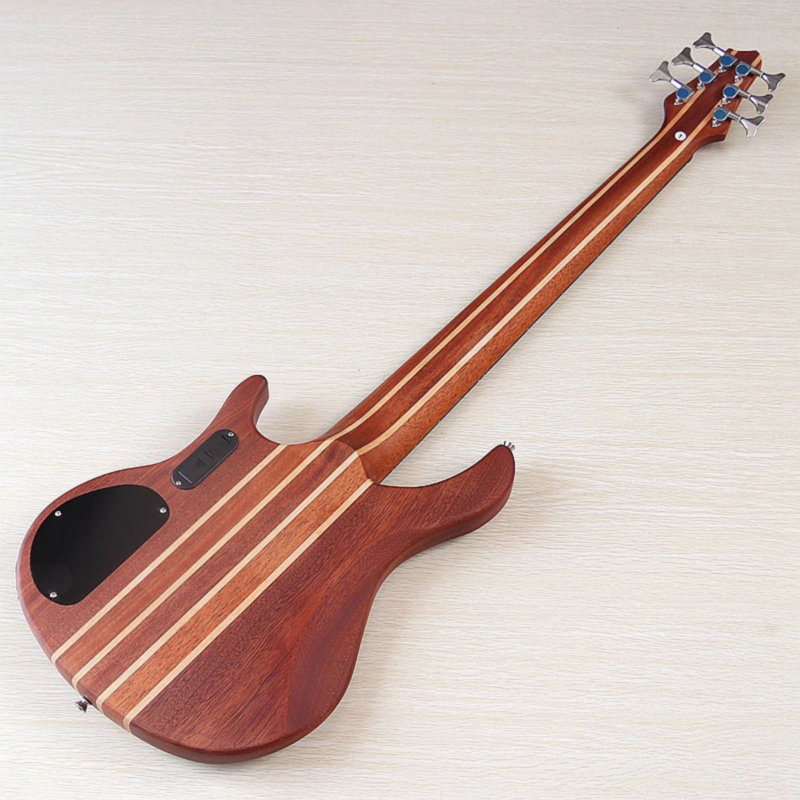 6-String Electric Bass 43 Inch Fretted Electric Bass with Active-Passive Switch Easy to Play Noise-Reducing for Bassists