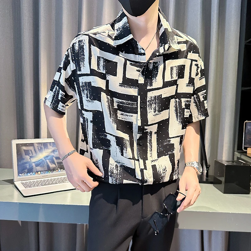 

New Trendy Short Sleeve Shiny Fake Diamond Men Shirt Summer Striped Printed Men's Shirts Club Party Casual Button Up Blouses Man