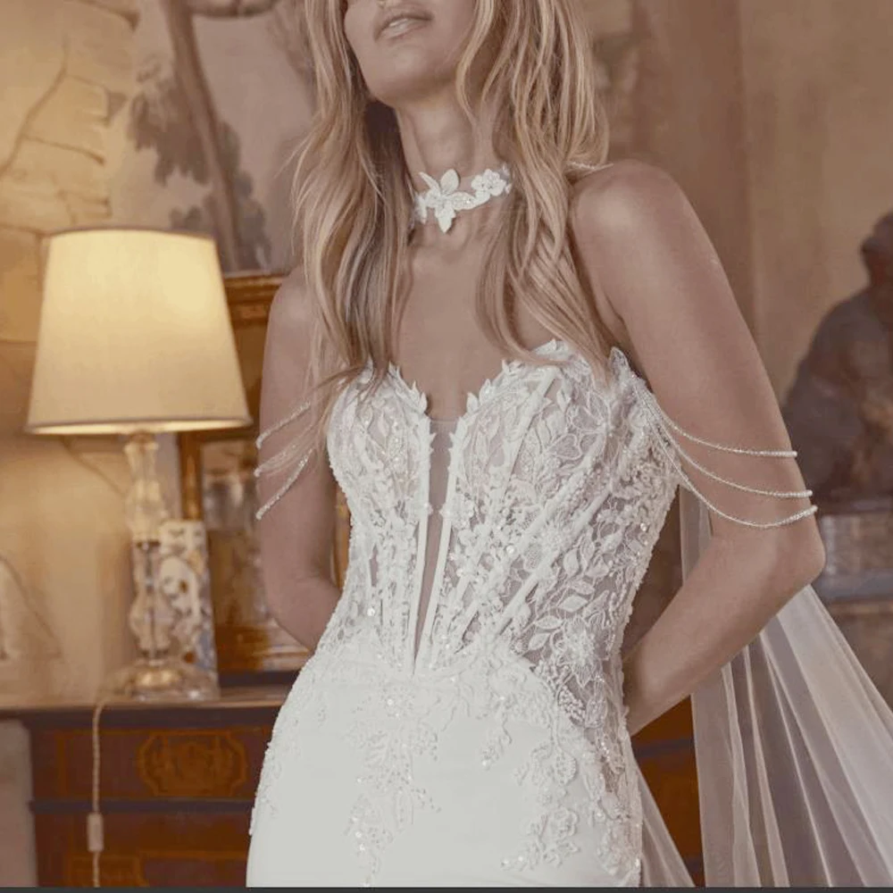 ชุดแต่งงานทรงเมอร์เมดแบบสั่งตัด พร้อมผ้าคลุมประดับลูกปัด สายเดี่ยวแบบหวาน ชุดเจ้าสาวผ้าซาตินทรงทรัมเป็ต พร้อมลูกไม้