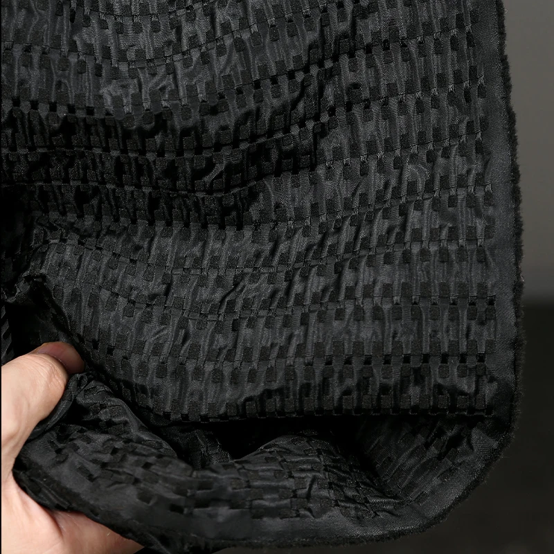Tessuto jacquard scozzese retrò a grana rossa e nera Texture 3D Panno creativo per tessuto di design di abbigliamento da palcoscenico cucito fai-da-te