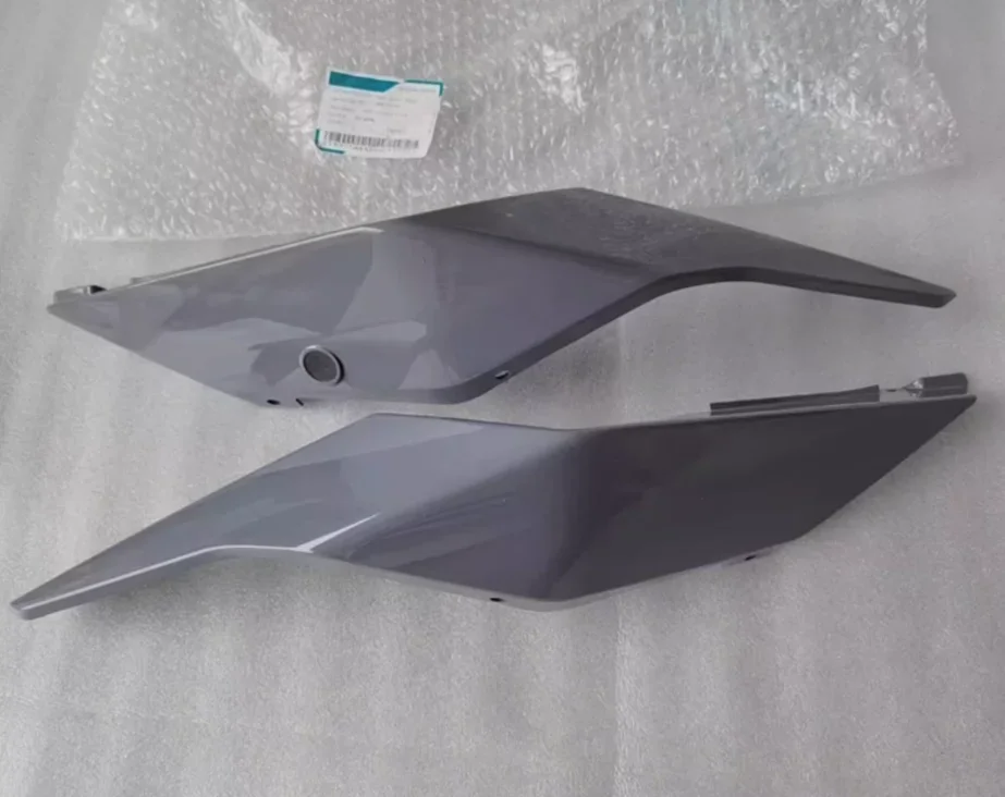 

CF300NK/CF250NK Задний левый и задний правый декоративный чехол костюм CF300NK/CF250NK