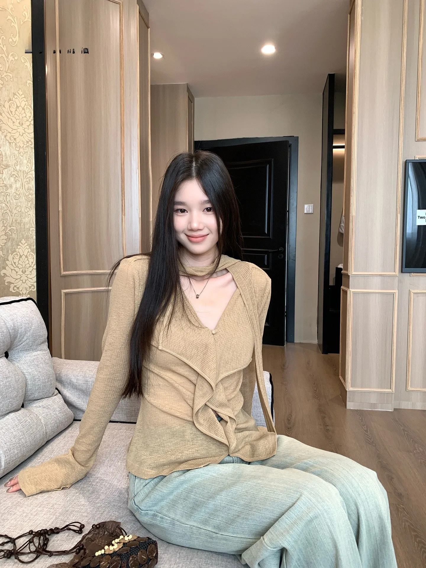 

YOKLASS Women's Long Sve Knitted Sweater V-Ne Lotus Korean Sle Lazy High-End Autumn New Faion Polyester Fiber