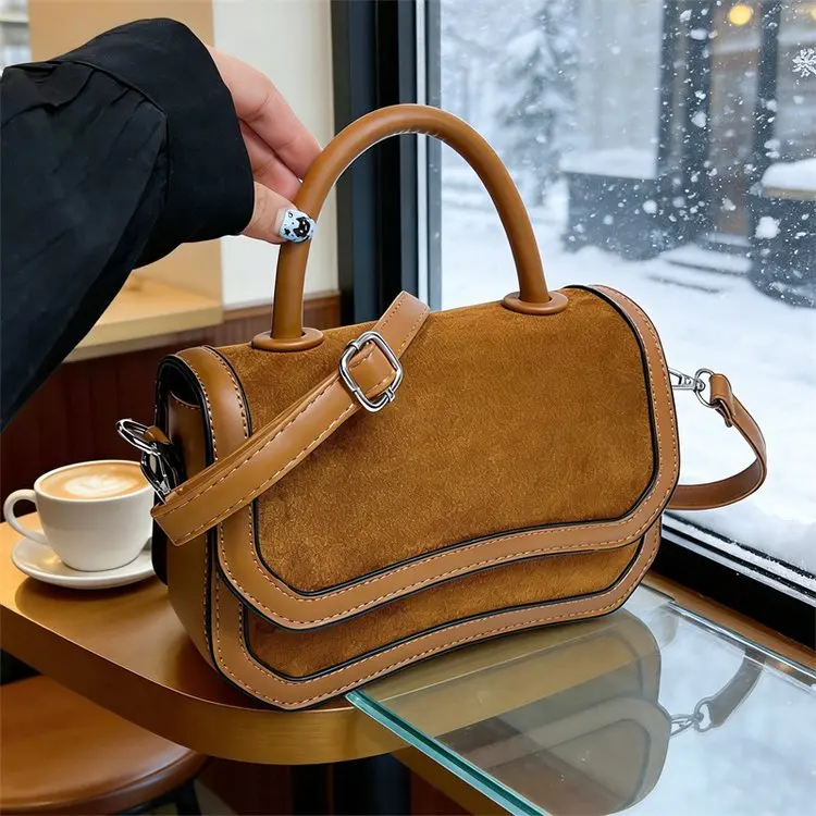 

Минималистичная сумка в корейском стиле с цветными блоками - женская шикарная лоскутная маленькая сумка через плечо с квадратным плечом