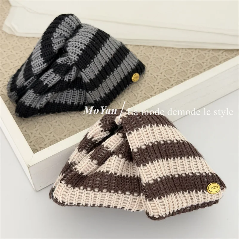New winter wool knitted cross grab clip gold standard hairpin femininity versatile shark clip view 3