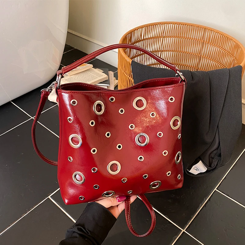 

Red Wedding Purse Fashion Clutch Bag For Women Round Rivet Crossbody Shoulder Bag Solid Color Pu Leather Bucket Handbag Totes