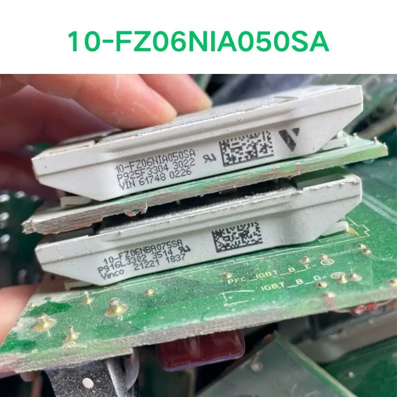 

Подержанный тест OK 10-FZ06NIA050SA Фотоэлектрический трехфазный инверторный модуль с сеткой