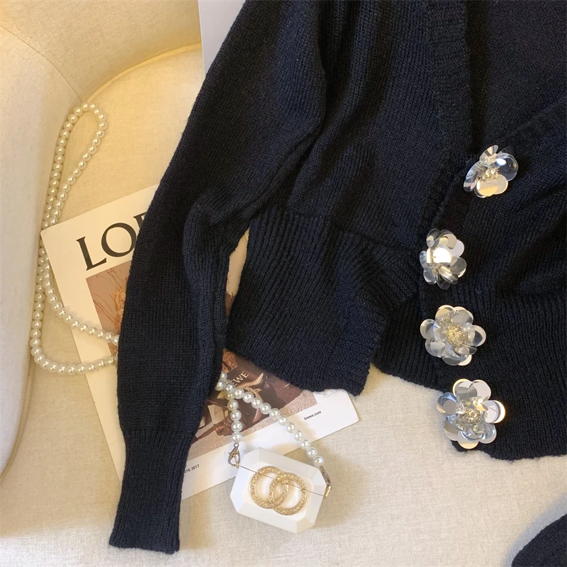 Stylish Elegant Knit Sweater Women Cardigan Tops Rose Buttons Fashion Chic Ladies Knitwear 2024 Autumn Long Sleeve V-neck Jumper