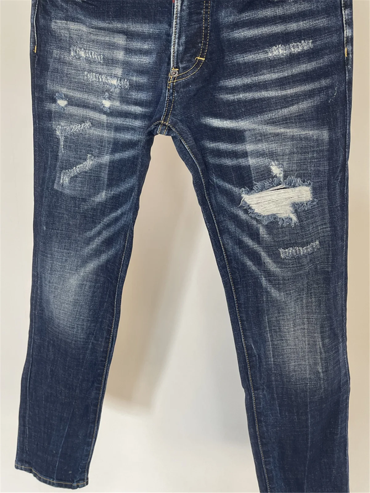 Jeans moulants Flexavec trou de meulage pour hommes, patch de peinture, coupe couvertes, pieds bleus élastiques, nouveaux wiches, printemps et été 2025