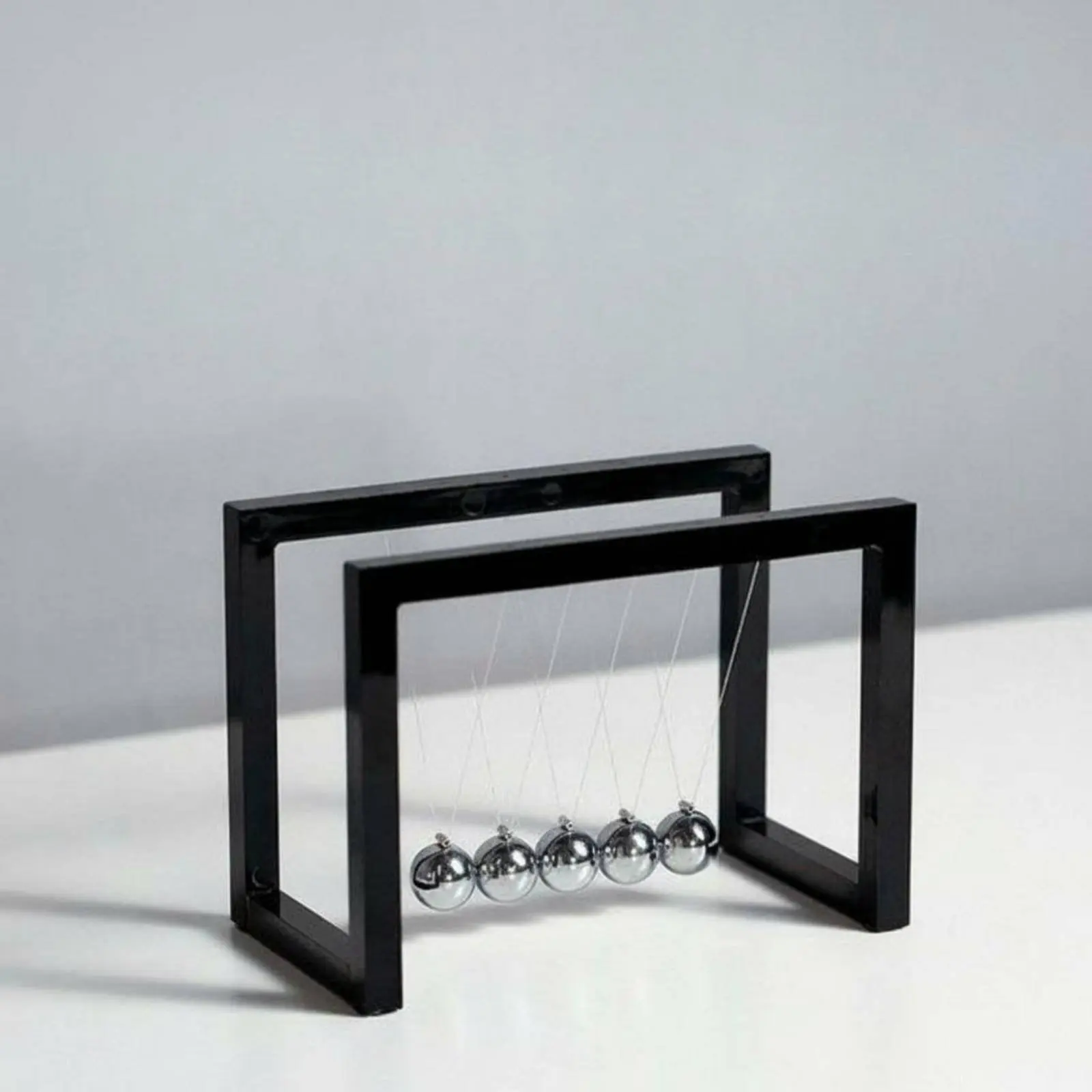 

Desktop Motion Sculpture Creative Design Swinging Dynamic Art Gadget Desk Toy Silent-Quiet House Decoration for Office Workers