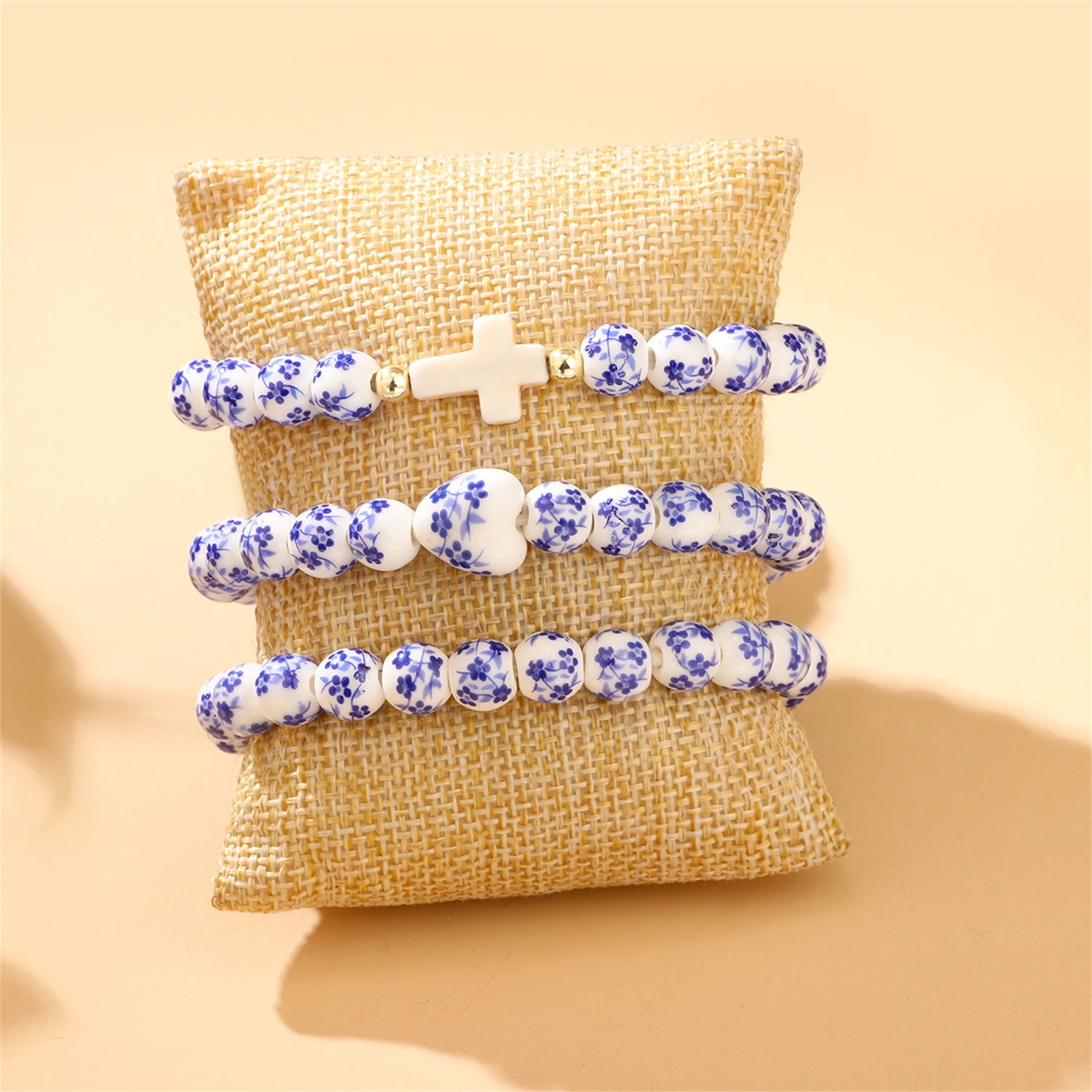

WAKA Boho Blue White Floral Ceramic Bead Bracelet Set for Women Cross Heart Charm Stackable Bohemian Fashion Jewelry Accessories