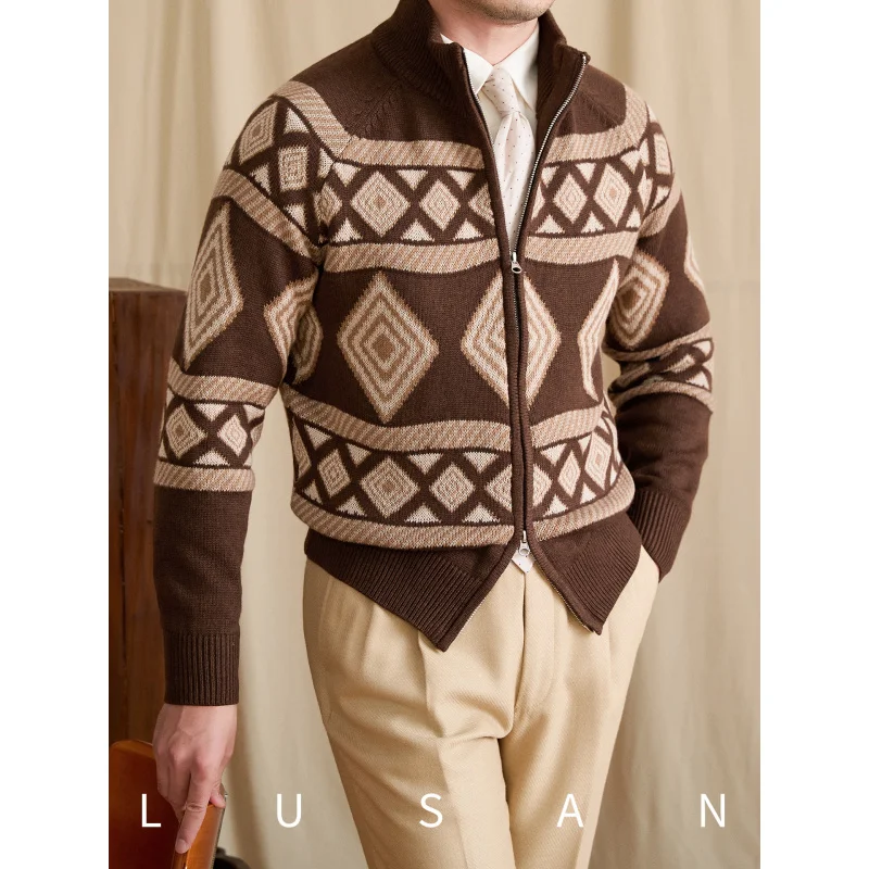 

Mr. Lu San модный жаккардовый осенне-зимний свитер с воротником-стойкой, пальто Fair Isle, короткий теплый повседневный трикотаж