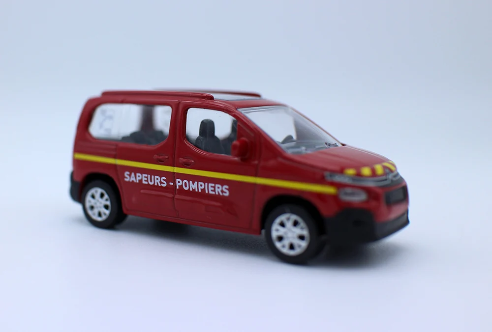 NEW 3 inches Cars 1/64 Scale Berlingo Rescure Fire Vehicle Diecast Alloy Toys for Collection Gift