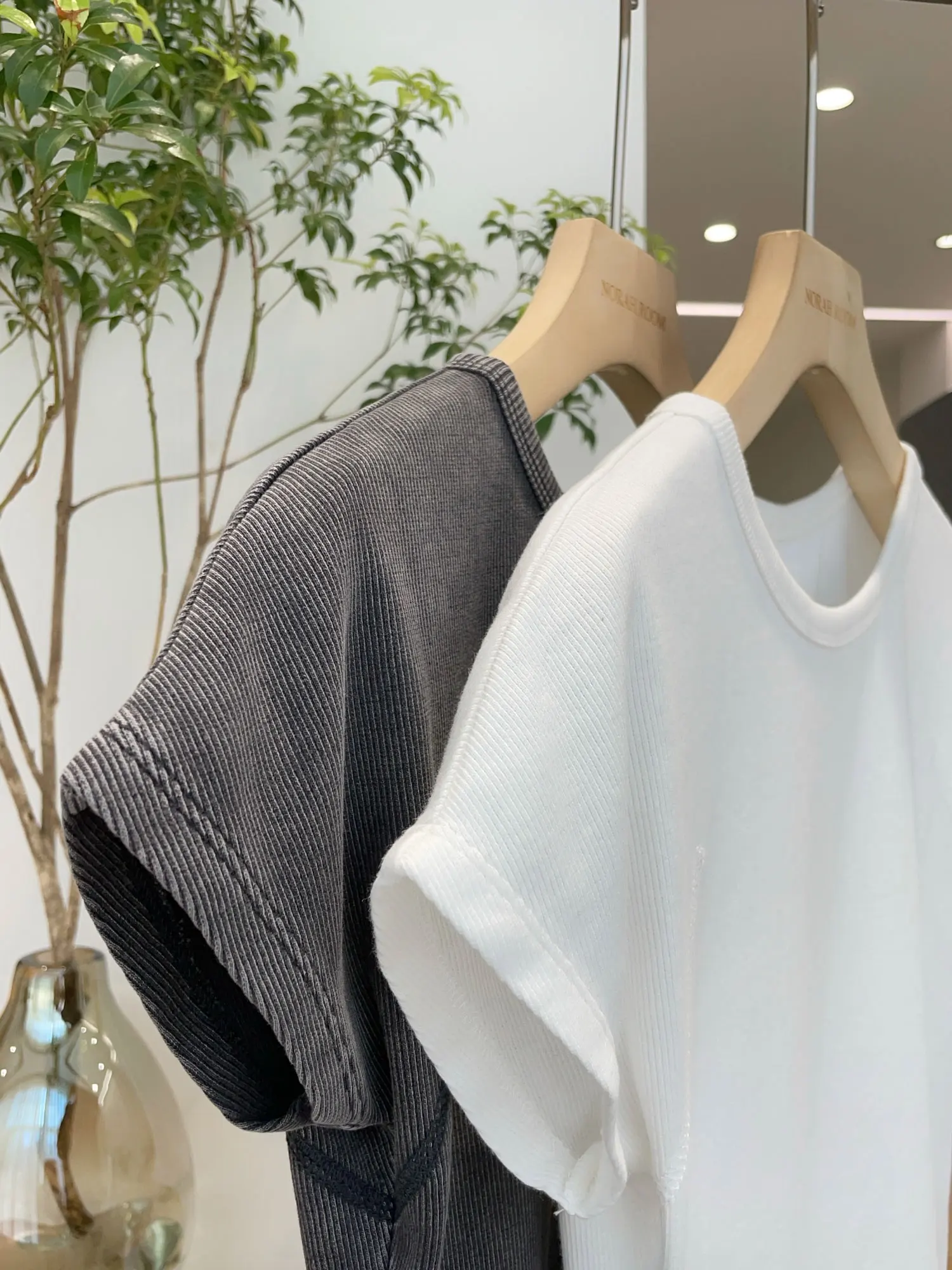 Noxula Authentic Summer 2025  Brand T-irt Asymmetrical Pleated Splicing True to Size Korean Sle Cotton Blend