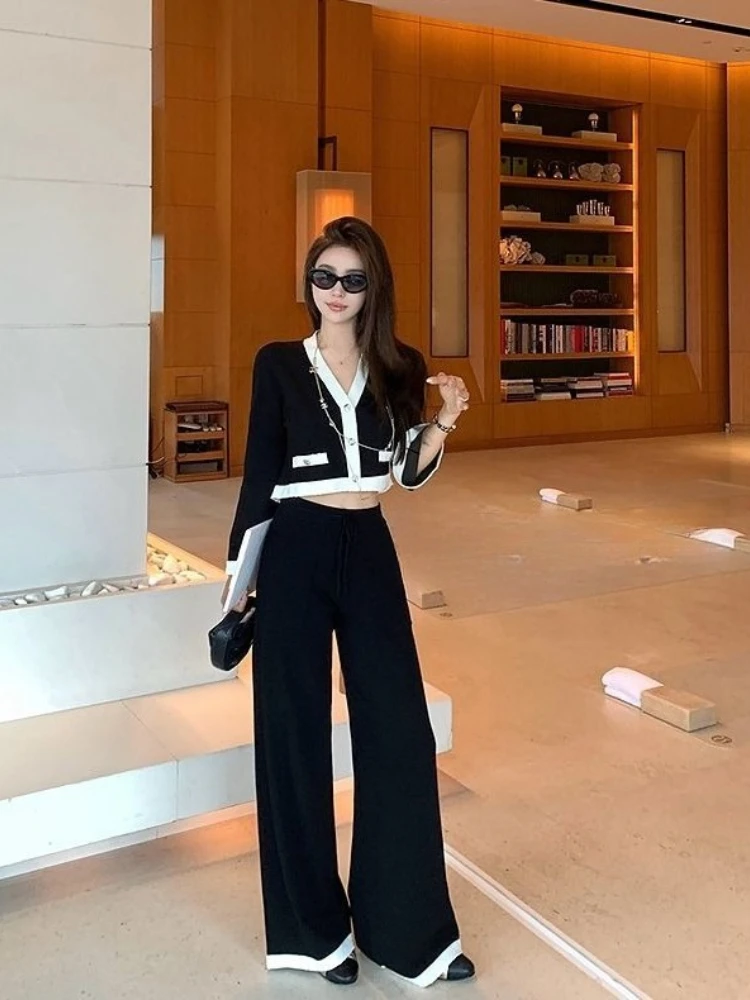 

Маленький ароматный стильный комплект из трех предметов, модный темпераментный кардиган, вязаный + жилет + широкие брюки, элегантный комплект контрастного цвета