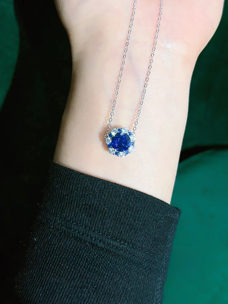 Fashionable luxury versatile pure silver sapphire blue pendant set paired with high carbon diamond wedding jewelry