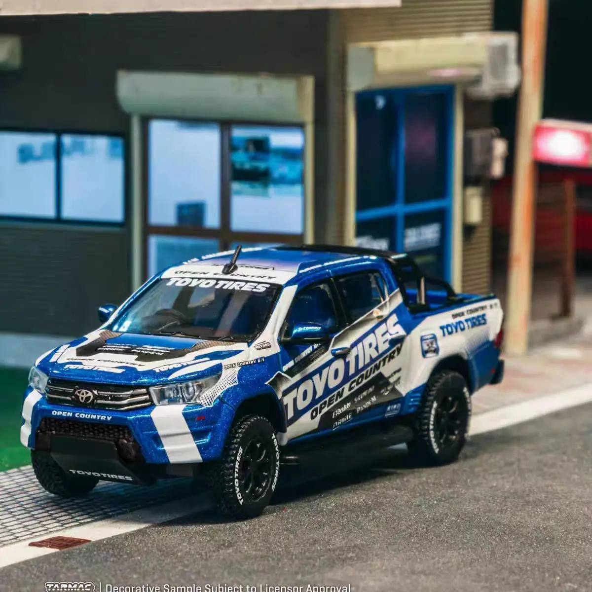 ターマックワークス TW 1:64 トヨタ、ハイラックスピックアップ、合金製カーモデル