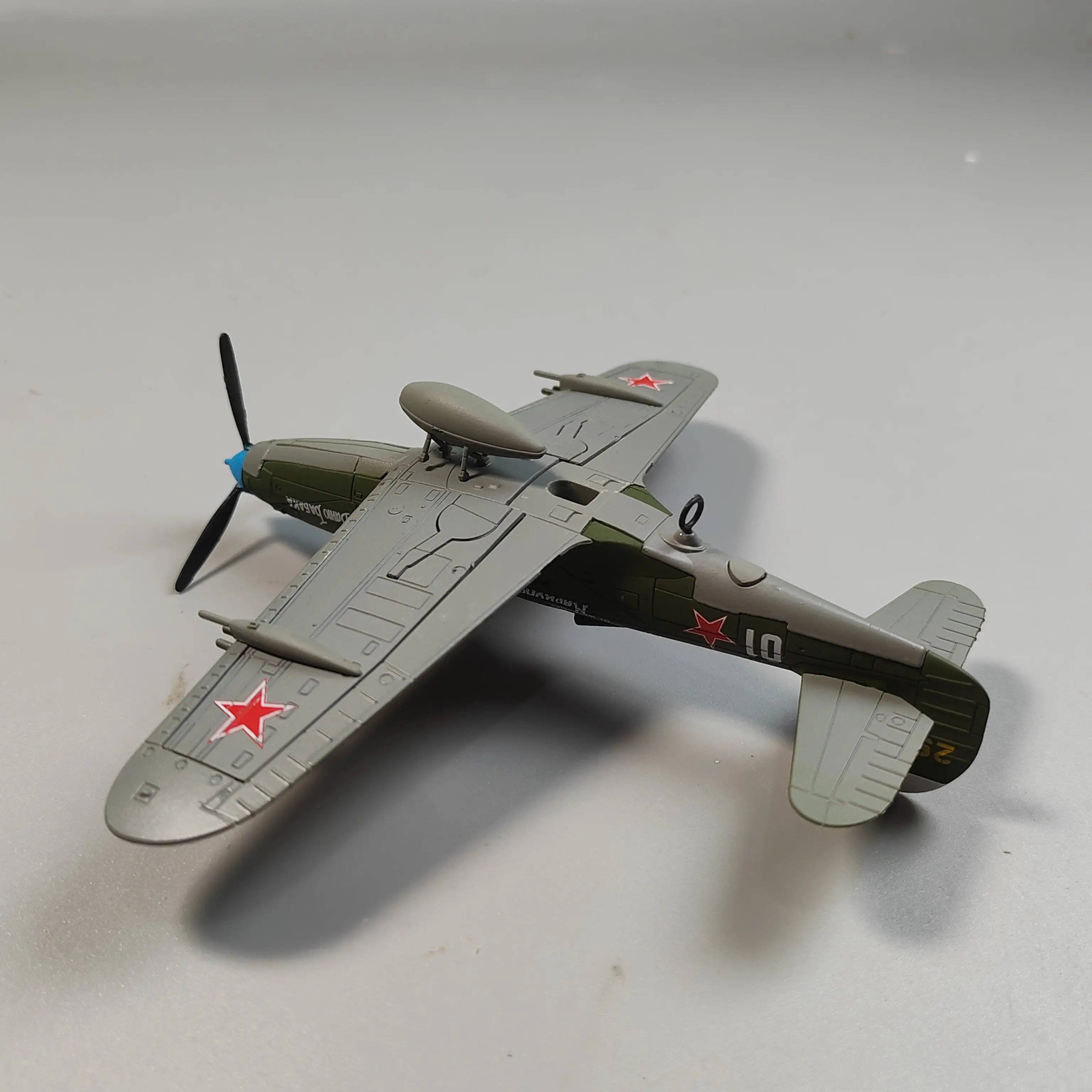 1/72 Scale Soviet P-39N Viper Fighter Aircraft Alloy Diecast Airplane Model Military Classic Adults Collection Static Display