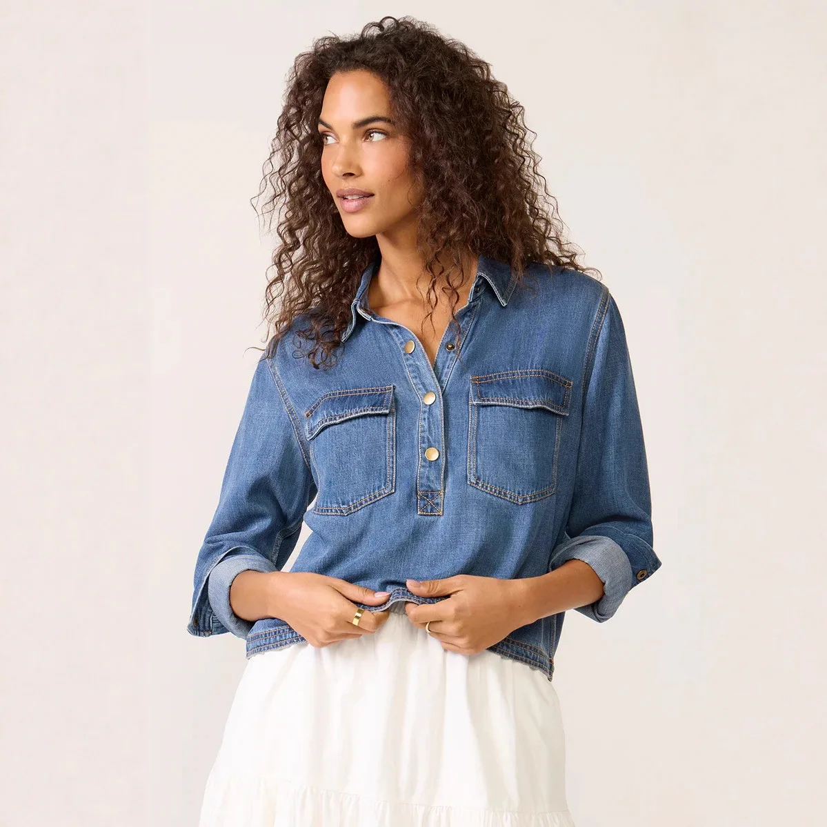 

2025 Новая мода, повседневный короткий джинсовый пуловер с отложным воротником и v-образным вырезом, синий, доступны различные размеры