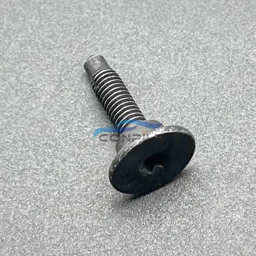 1pc for Audi Q3 VW Bora Sagitar magotan superb skoda Front and Rear Bumper Screw Bolt