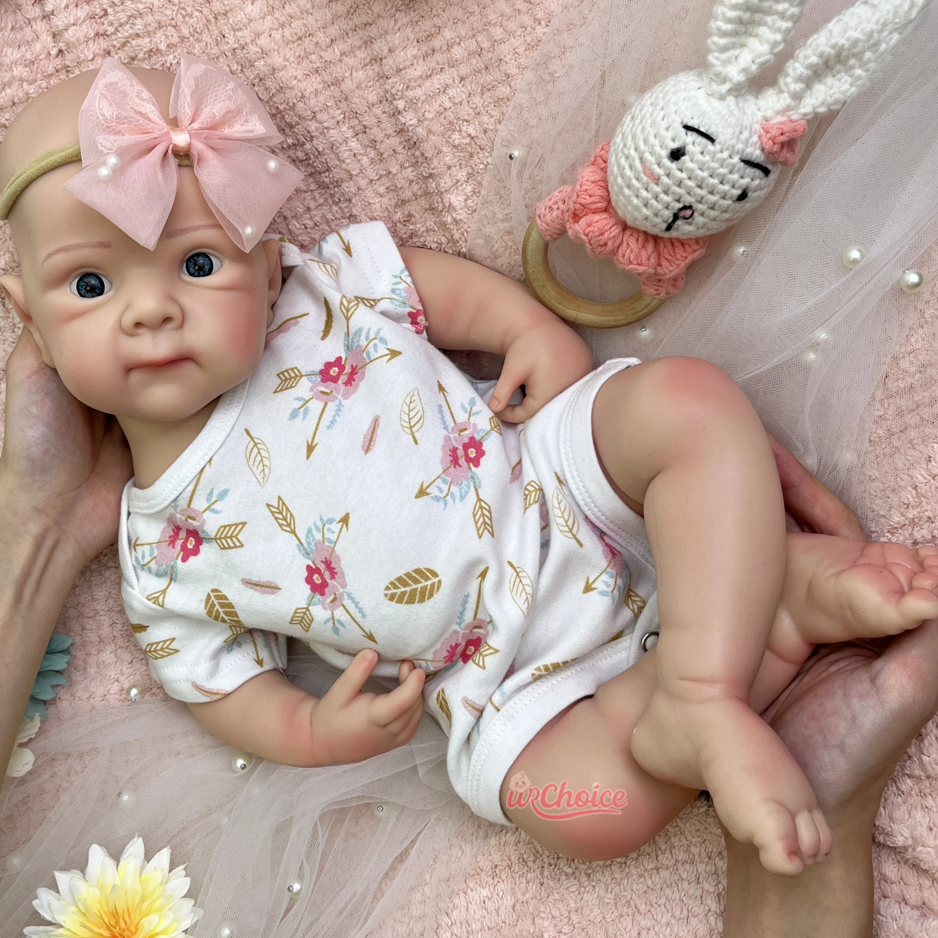

19inch Cuddly Silicone Reborn Doll Shiny Eyes Angelic Face Waterproof Newborn Baby Girl for Early Education