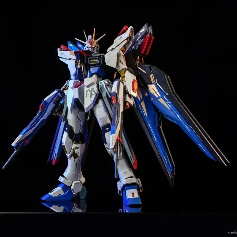 

В НАЛИЧИИ: Сборная модель Daban PG Strike Freedom в масштабе 1/60 с комплектом фар, в цветной коробке, коллекционная игрушка для фанатов.