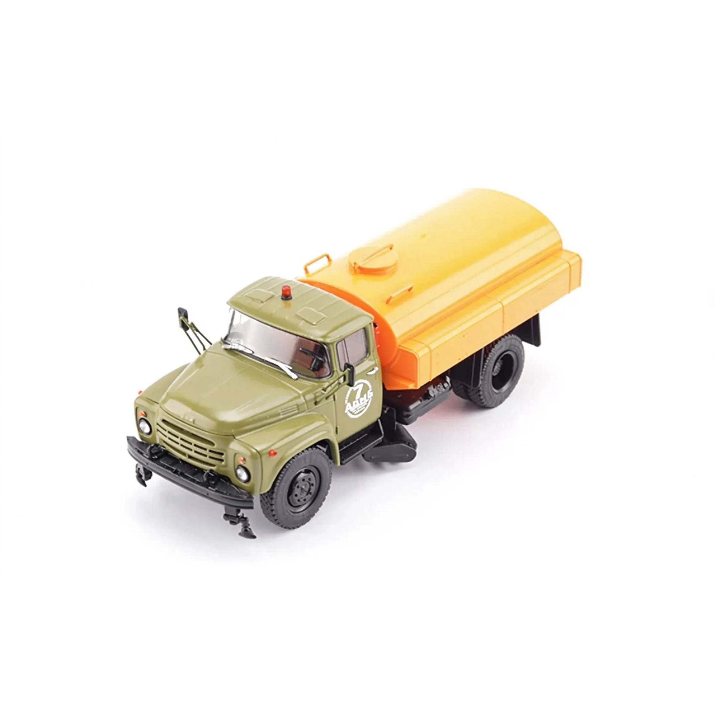 1: 43 Russia 130 Road Maintenance Sprinkler Model 103977 Static Finished Product Model