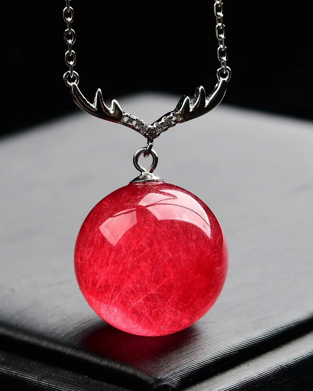 

Natural Red Rutilated Quartz Pendant 16*16mm Round Sphere Red Rutilated Gemstone Brazil Waelthy Women Men Jewelry AAAAAA