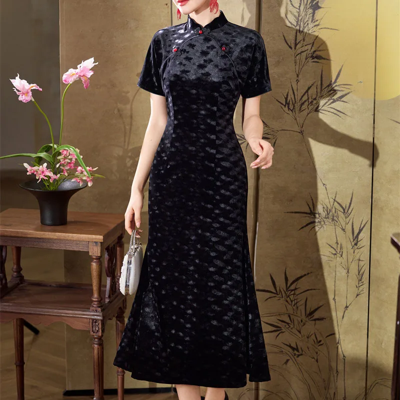 

Warm Velour Qipao Women Sexy Short Sleeve Chesongam Improved Big Hem Chinese Style Dress Lady Evening Party Banquet Vestidos