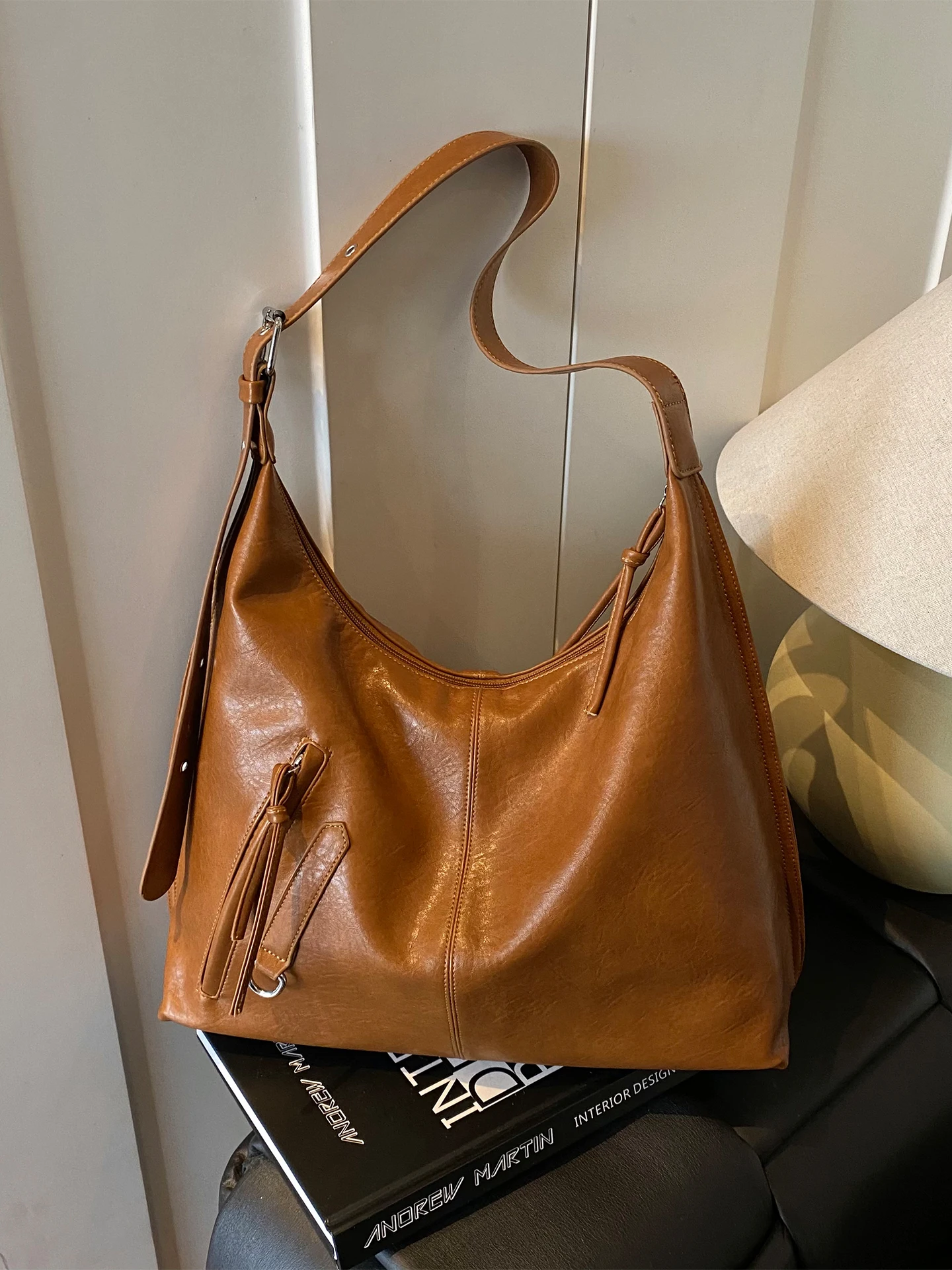 

Retro Large Capaci Women's oulder Bag Commuter Tote Bag ILINX Casual Simple Sle Polyester Versatile Daily Bag