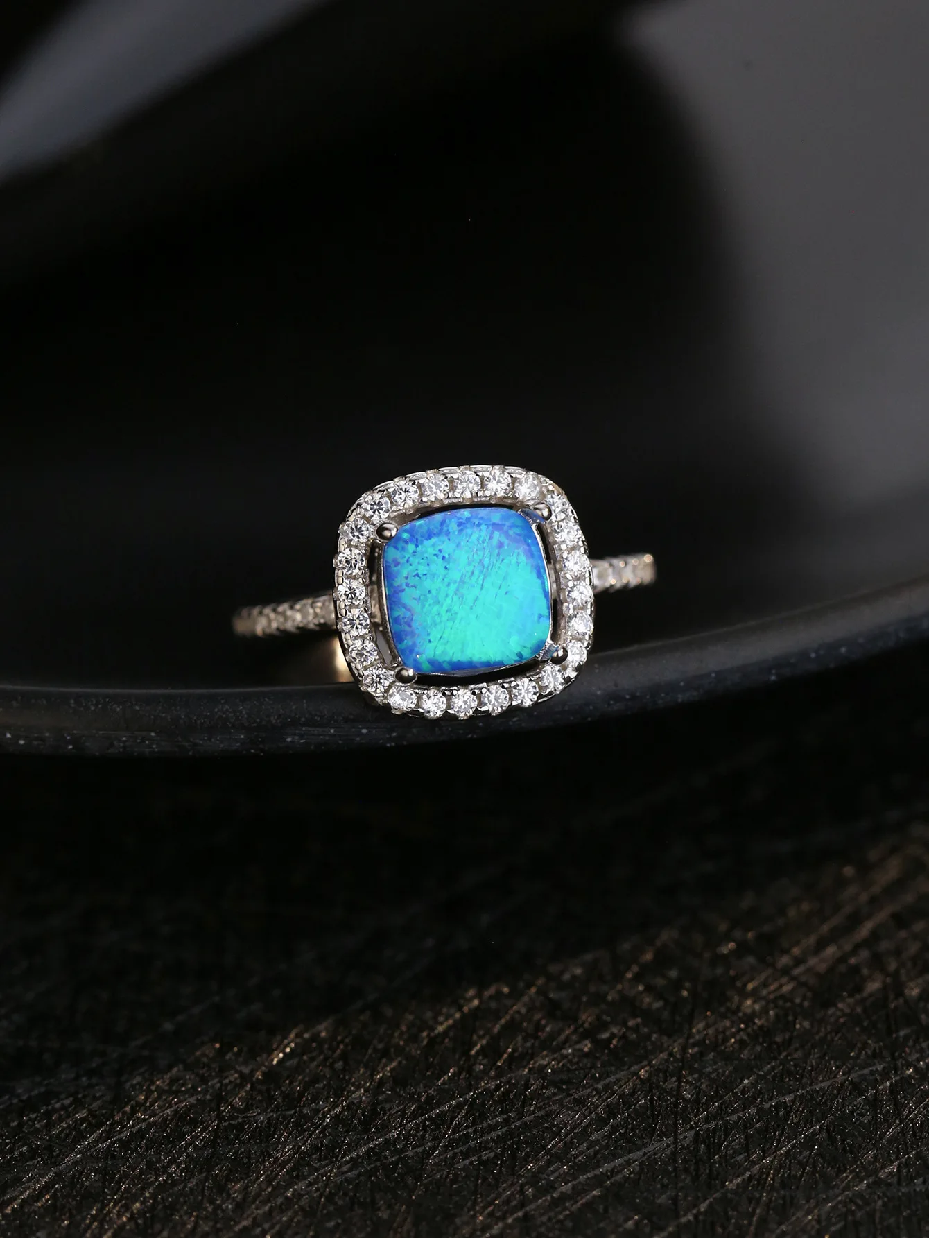 Women's Glory Ring Made of Pure 925 Silver,Zircon and Blue Opal,Exquisite Style for Dinner Party