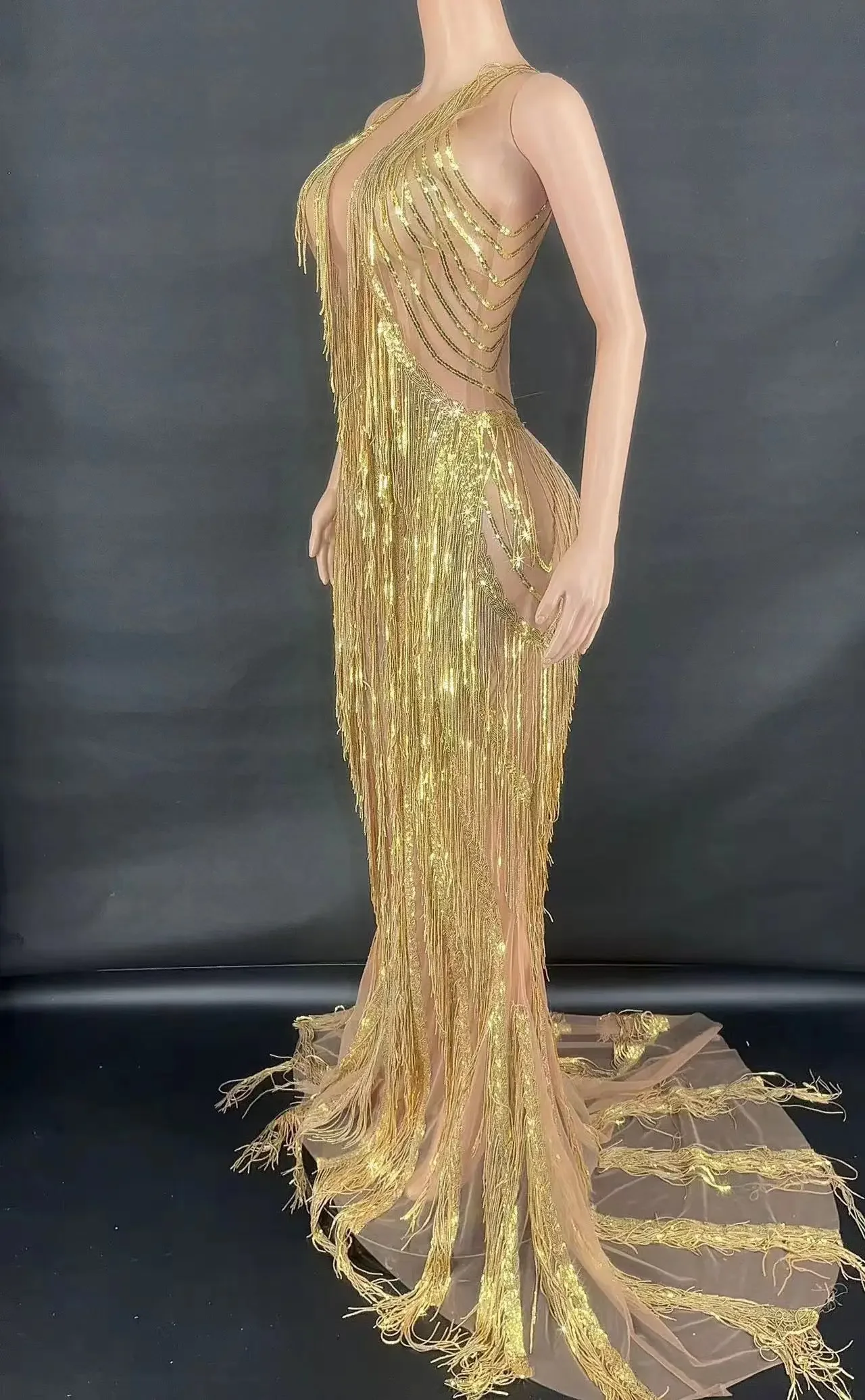 Vestidos de graduación de sirena con cuello Halter dorado, encaje, lentejuelas, borlas, estilo sin mangas, vestidos de noche negros, vestido de fiesta Formal para mujer