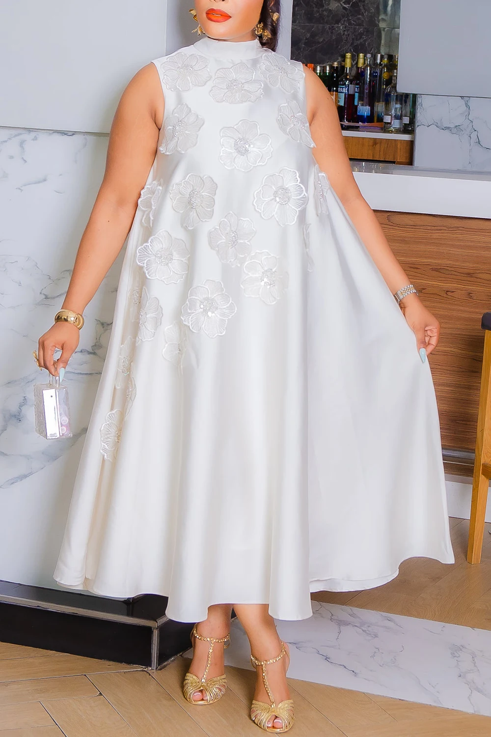 

Белый сарафан больших размеров для отпуска с круглым вырезом и 3D карманами, макси-платья