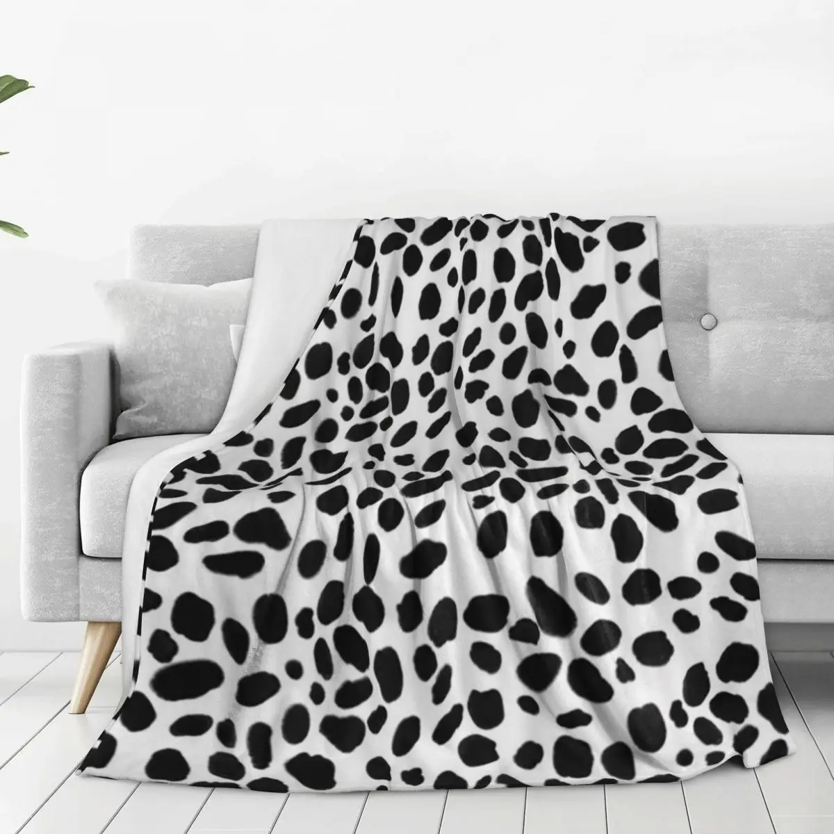 Dalmatian Spots Black And White Print Dog Print Blankets Fleece Sofa Throw Blankets For Couch Bedding Office Throws Bedspread