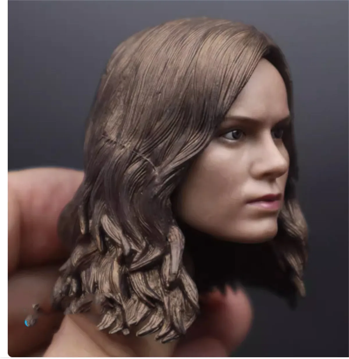 

Brie Larson 1:6 Scale Model 1 /6 Scale Girl Female Head Sculpt Head Carving Long hair fit 12''TBl Action Figure