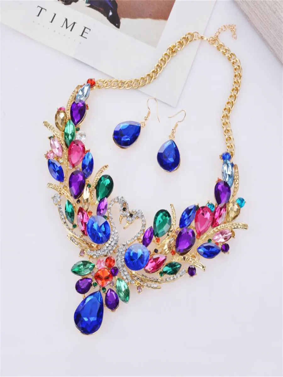 Gold-plate Swan imitation jewel set short alloy necklace High-grade alloy jewelry accessories for woman